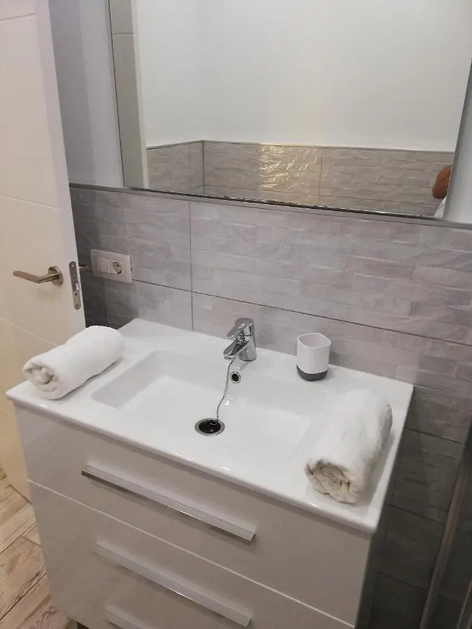 Residence Mareverde Casa Gianluca アデヘ